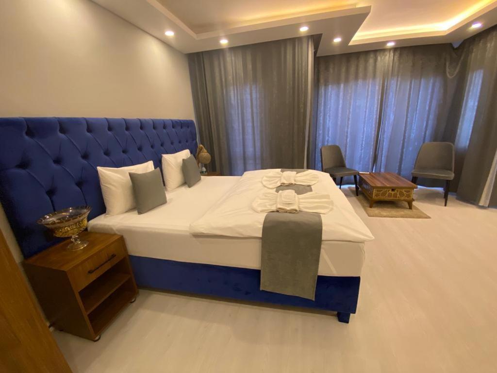 Big Peace Suites & Hotel Provincia di Provincia di Istanbul Esterno foto