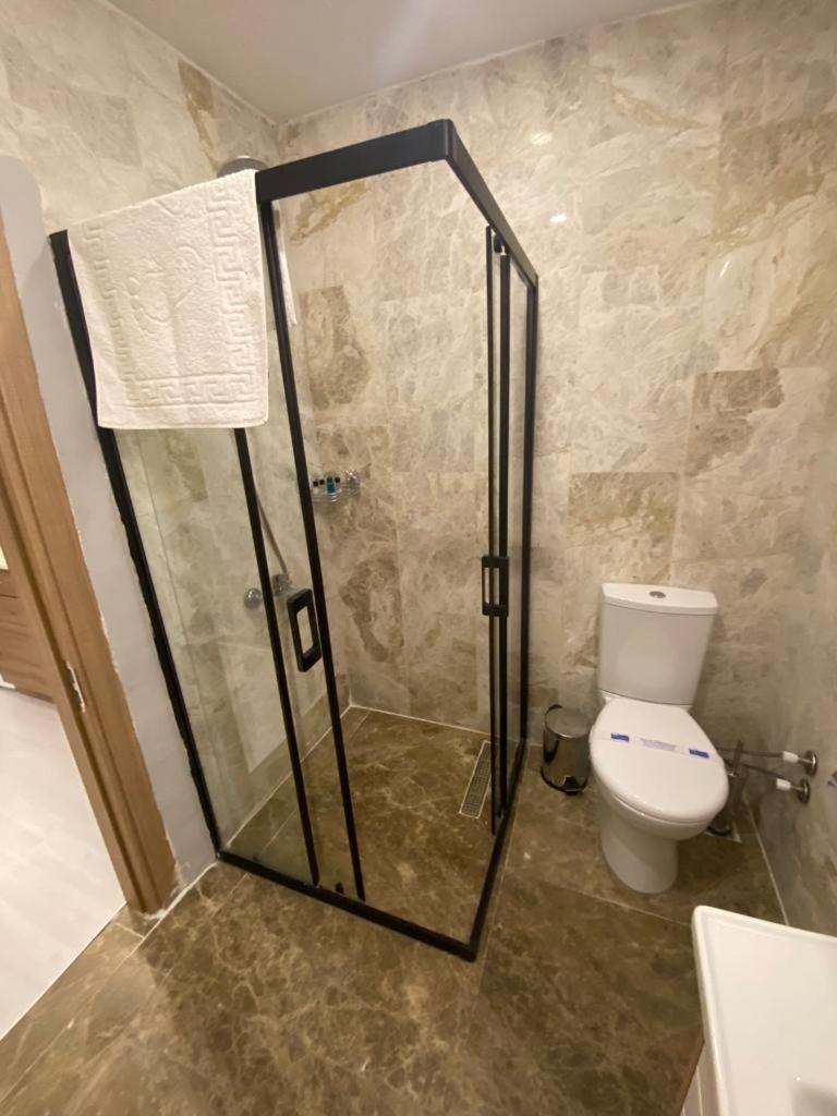 Big Peace Suites & Hotel Provincia di Provincia di Istanbul Esterno foto